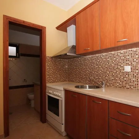 Villagio Apartment *